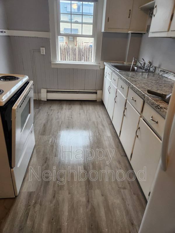 Apartment for rent at 46 Maple St #3, Plainville, CT 06062
