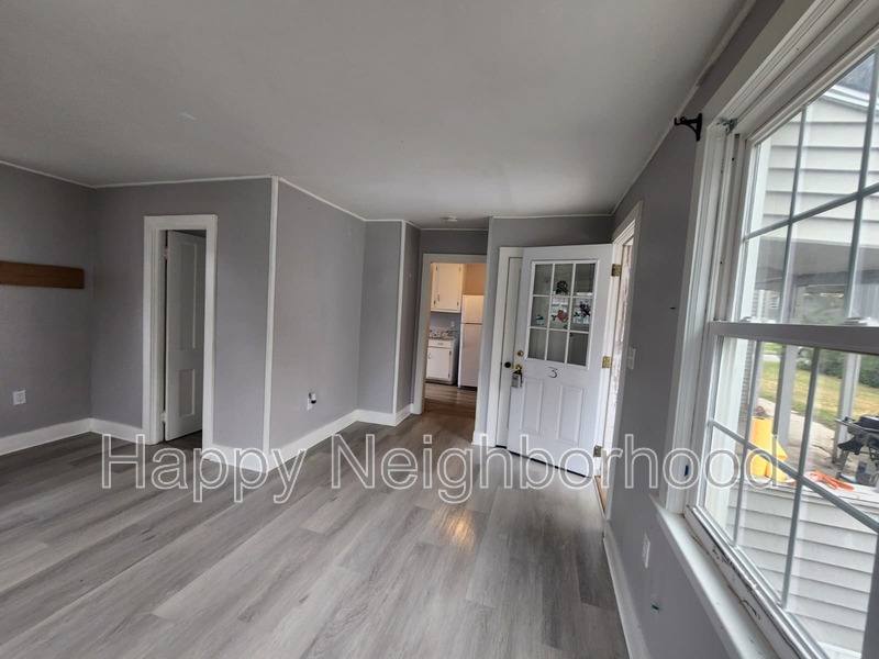 Apartment for rent at 46 Maple St #3, Plainville, CT 06062