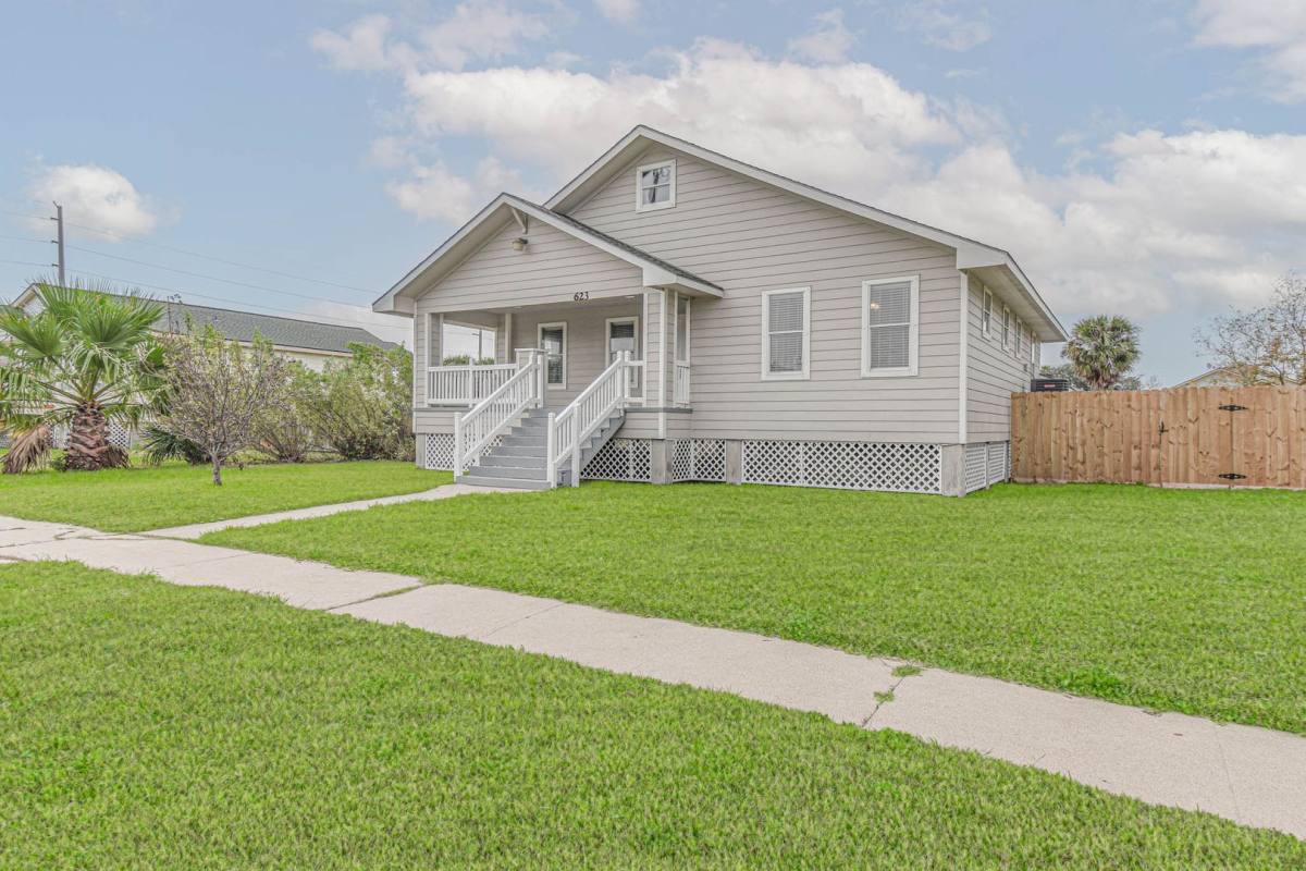 House for rent at 623 32nd, Galveston, TX 77550