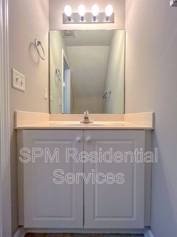 Townhouse for rent at 501 Shortfin Dr, Wilmington, NC 28405