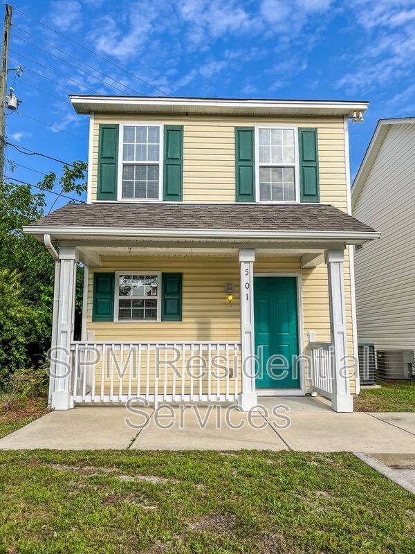 Townhouse for rent at 501 Shortfin Dr, Wilmington, NC 28405