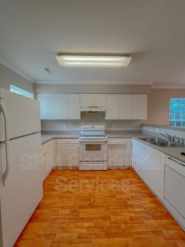 Townhouse for rent at 501 Shortfin Dr, Wilmington, NC 28405