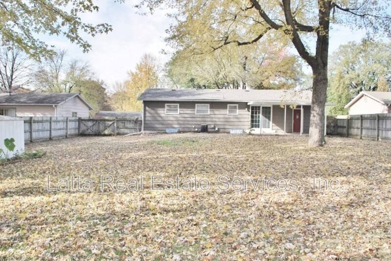House for rent at 7315 Appleton Ave, Kansas City, MO 64133