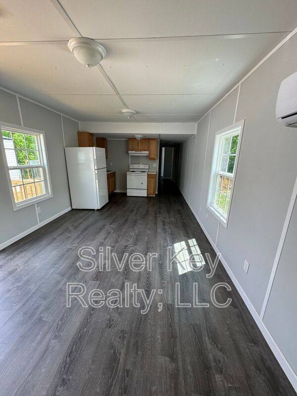 House for rent at 1004 S Jackson St #A8, Athens, TN 37303