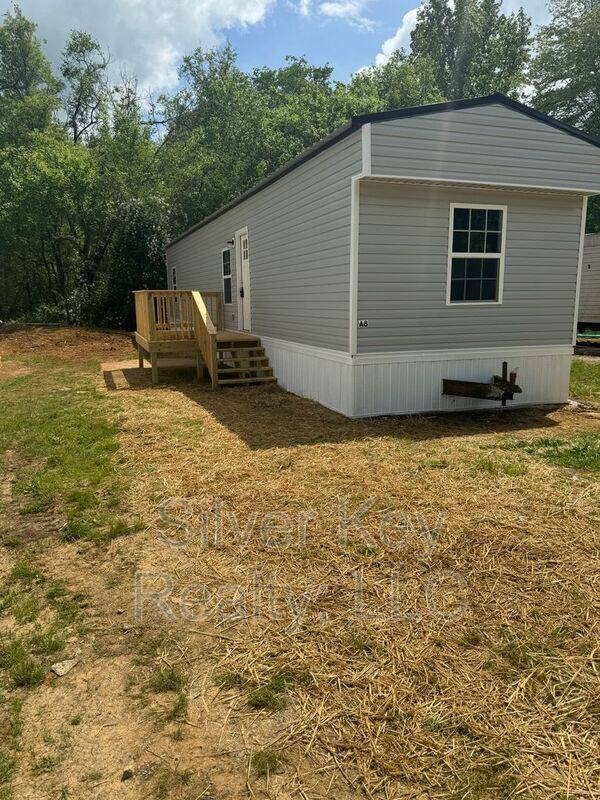 House for rent at 1004 S Jackson St #A8, Athens, TN 37303