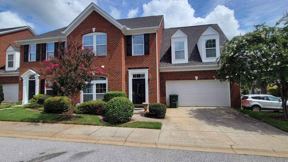Townhouse for rent at 2 Dillworth Court, Simpsonville, SC 29681