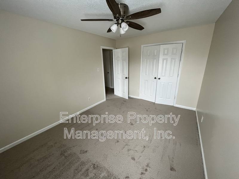 House for rent at 6869 Century Oaks Dr, Cordova, TN 38018