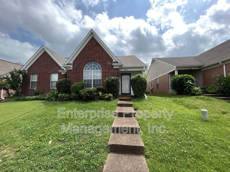 House for rent at 6869 Century Oaks Dr, Cordova, TN 38018