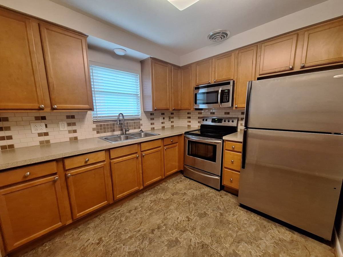 House for rent at 321 N Alice Ave, Rochester, MI 48307