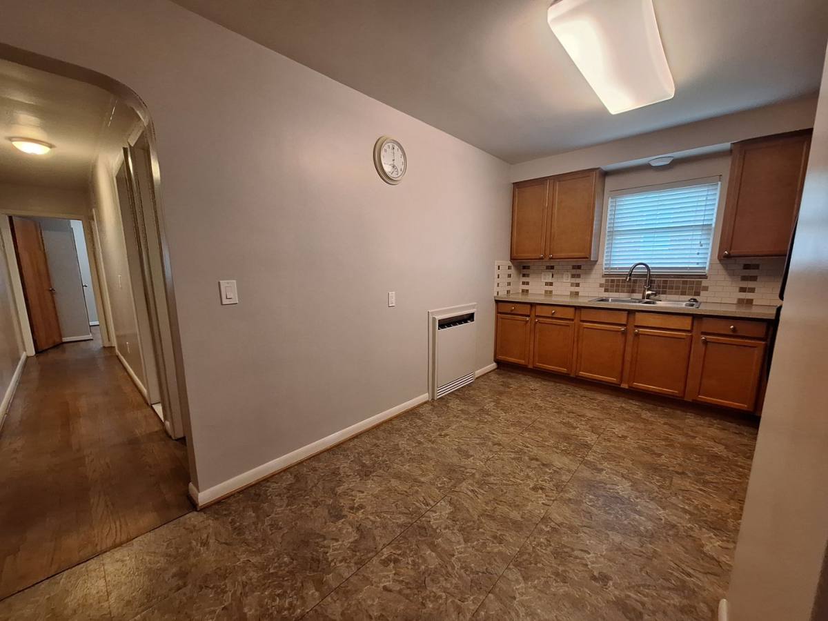 House for rent at 321 N Alice Ave, Rochester, MI 48307
