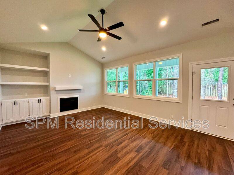 House for rent at 1121 Echo Dr NE, Leland, NC 28451