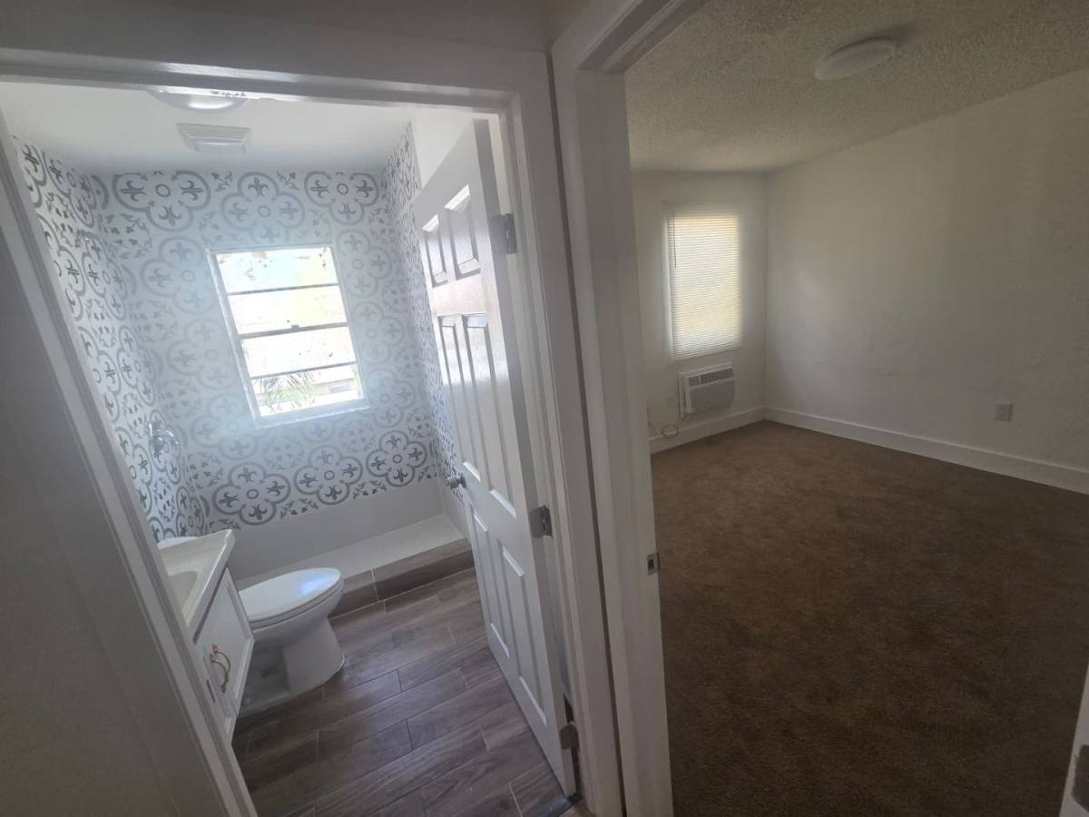 Apartment for rent at 959 SW 5 St, Miami, FL 33130