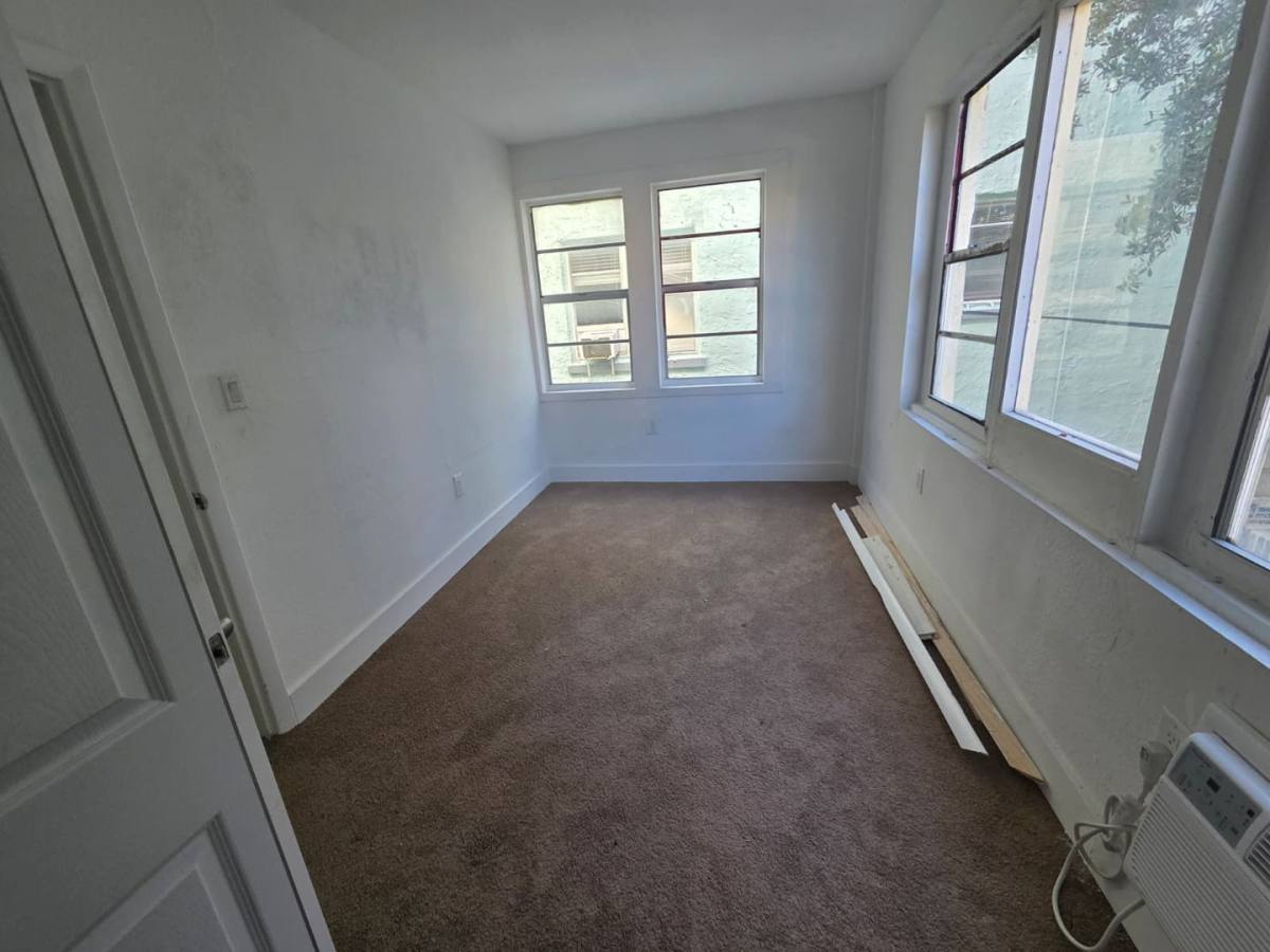 Apartment for rent at 959 SW 5 St, Miami, FL 33130
