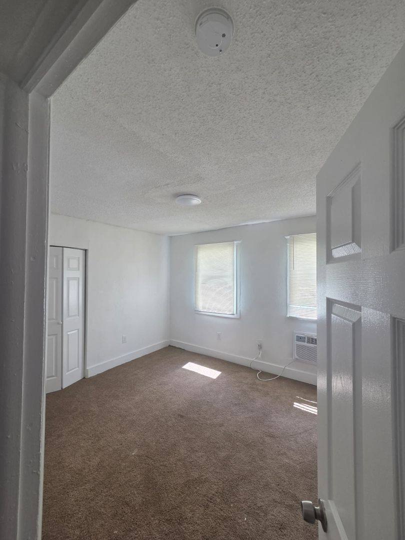 Apartment for rent at 959 SW 5 St, Miami, FL 33130