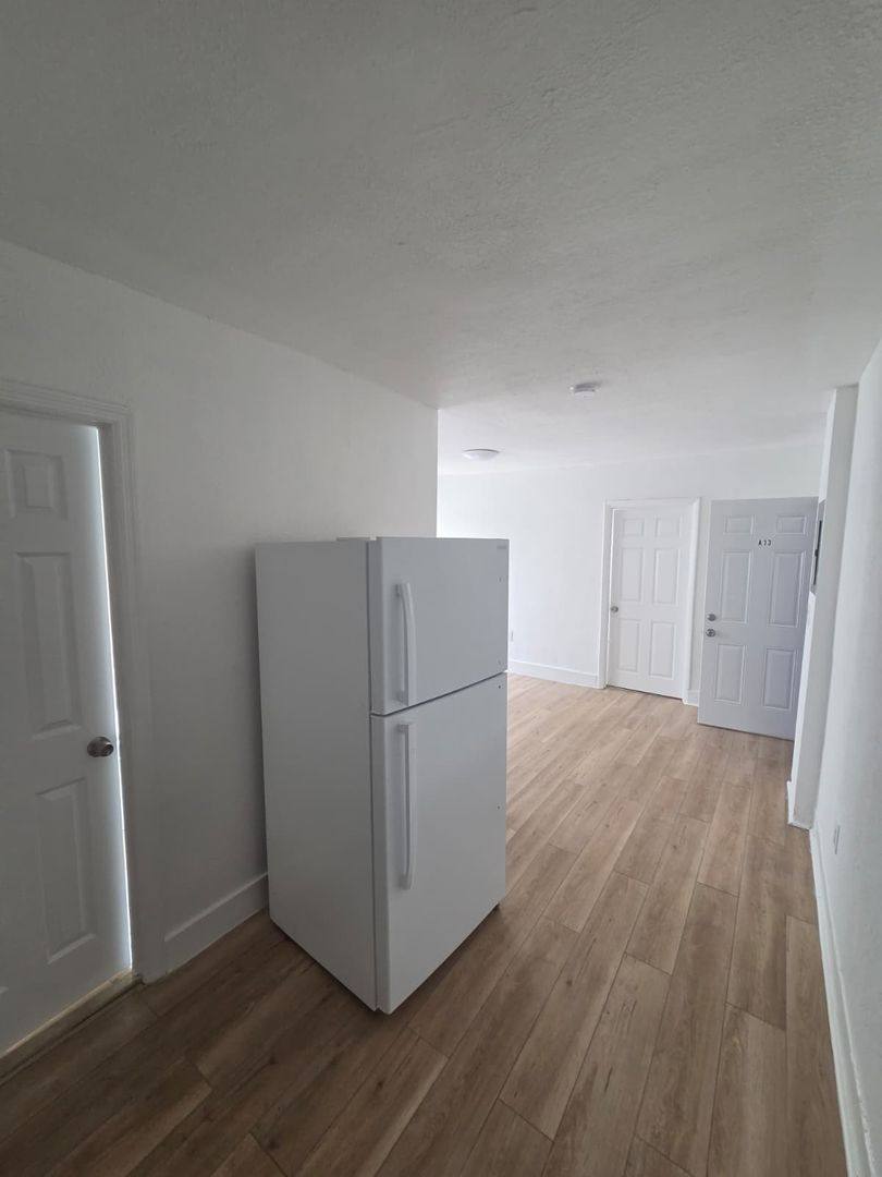 Apartment for rent at 959 SW 5 St, Miami, FL 33130