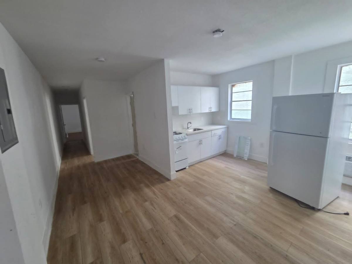 Apartment for rent at 959 SW 5 St, Miami, FL 33130