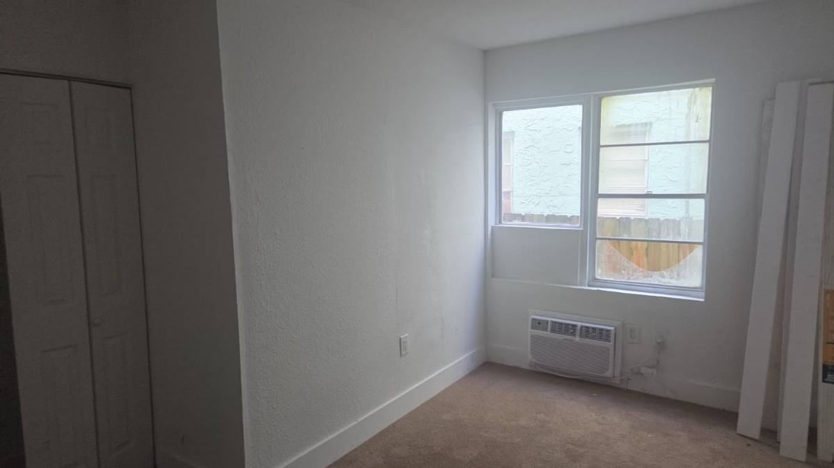 Apartment for rent at 959 SW 5 St, Miami, FL 33130