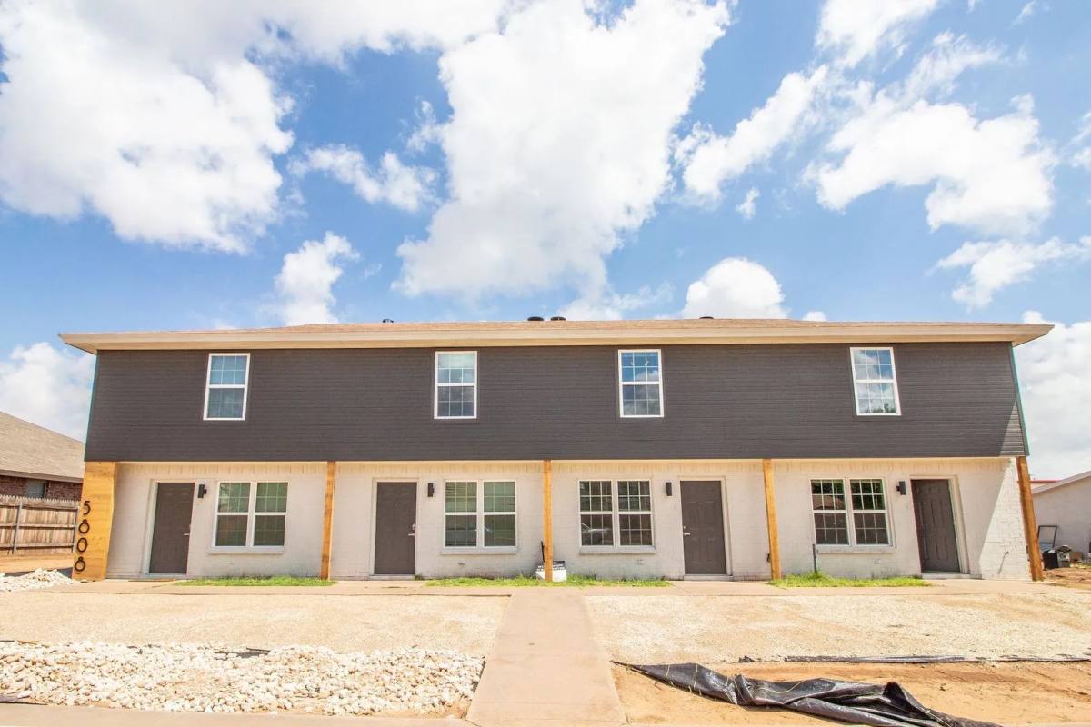 Apartment for rent at 5806 6th St, Lubbock, TX 79416