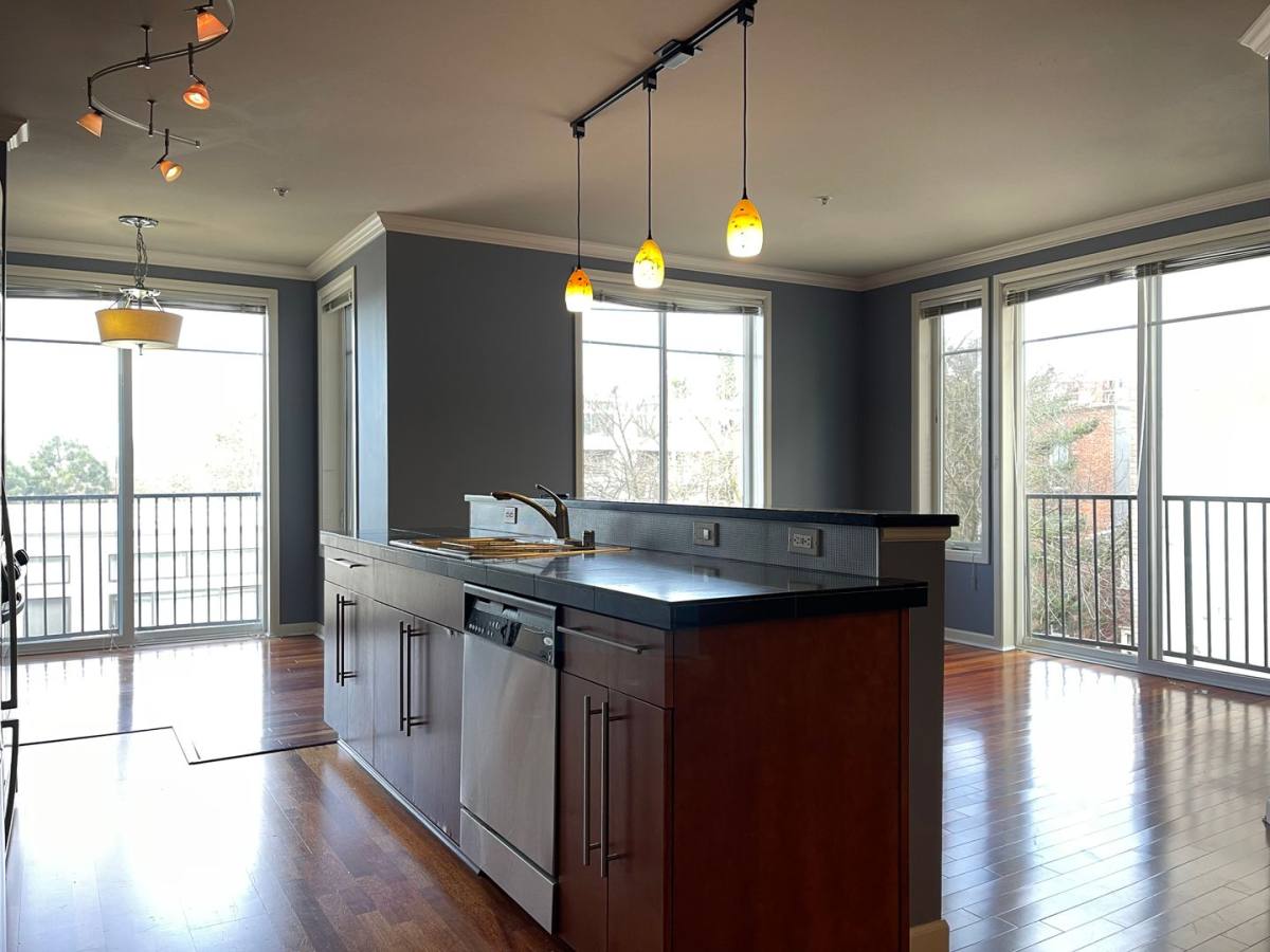 Apartment for rent at 124 Bellevue Ave E, Seattle, WA 98102