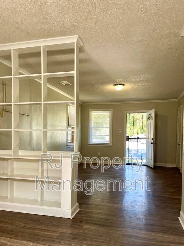 House for rent at 809 Juliet Ave, Memphis, TN 38127