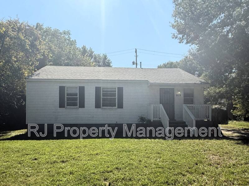 House for rent at 809 Juliet Ave, Memphis, TN 38127