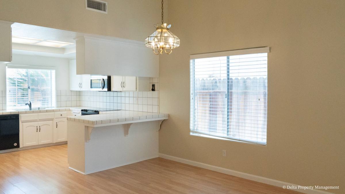 House for rent at 1044 E Manhattan Ave, Fresno, CA 93720