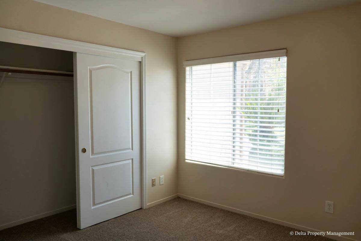 House for rent at 1044 E Manhattan Ave, Fresno, CA 93720