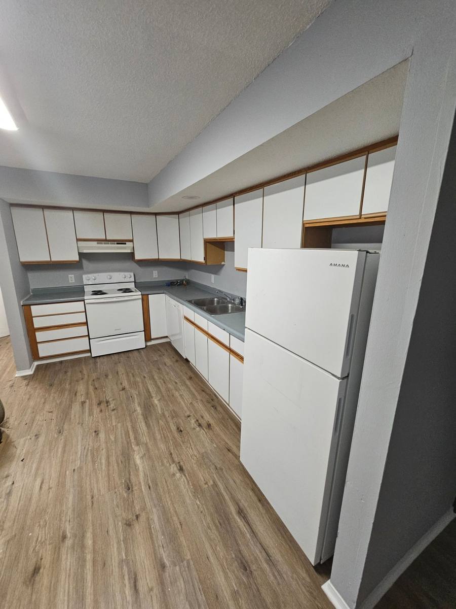Apartment for rent at 1102 E Colorado Ave, Urbana, IL 61801