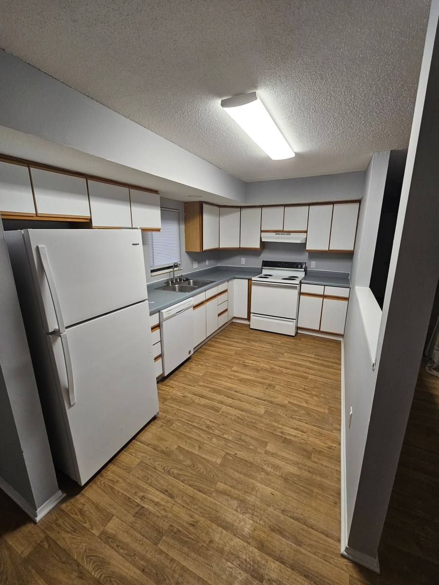 Apartment for rent at 1102 E Colorado Ave, Urbana, IL 61801