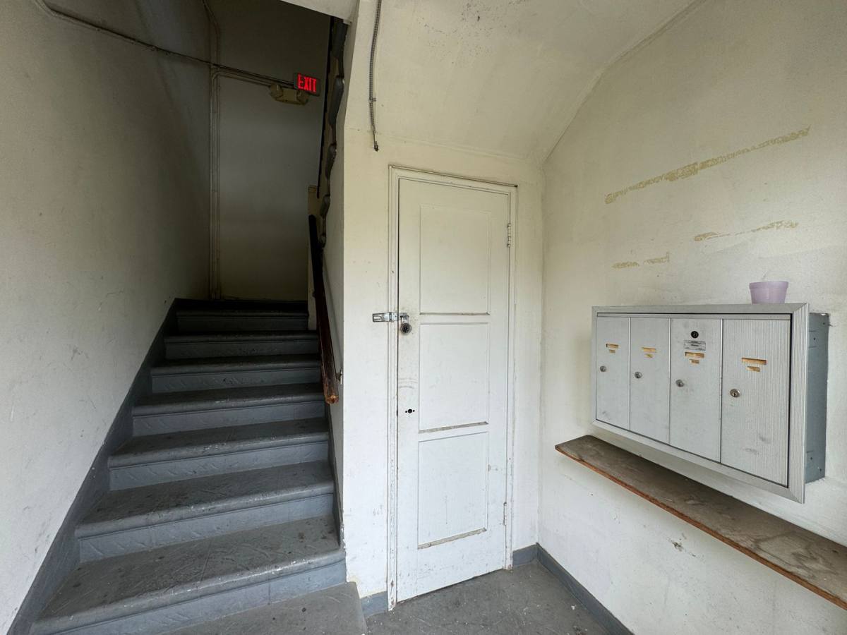 Apartment for rent at 390-396 Pasadena Ave, South Pasadena, CA 91030