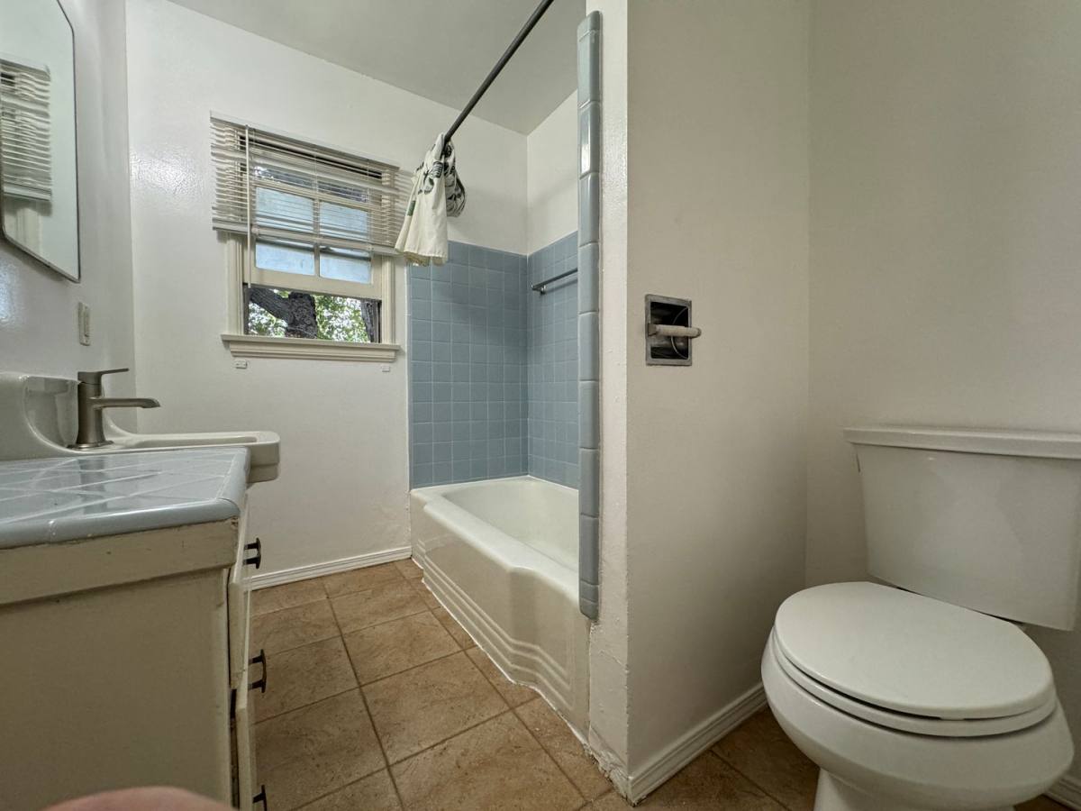 Apartment for rent at 390-396 Pasadena Ave, South Pasadena, CA 91030