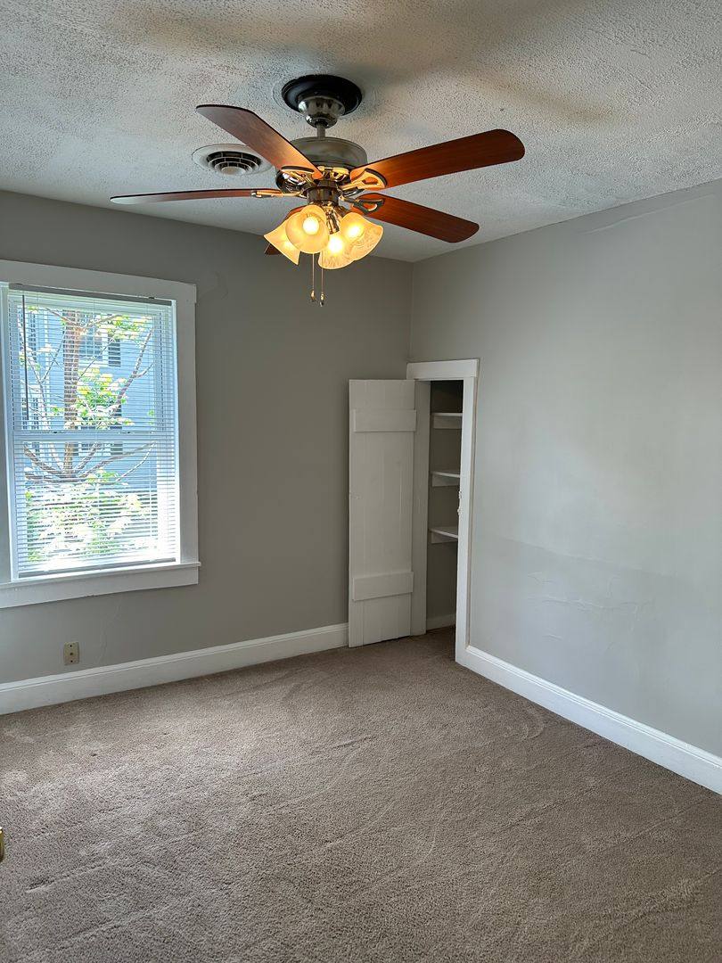 House for rent at 215 Millwood Ave, Winchester, VA 22601