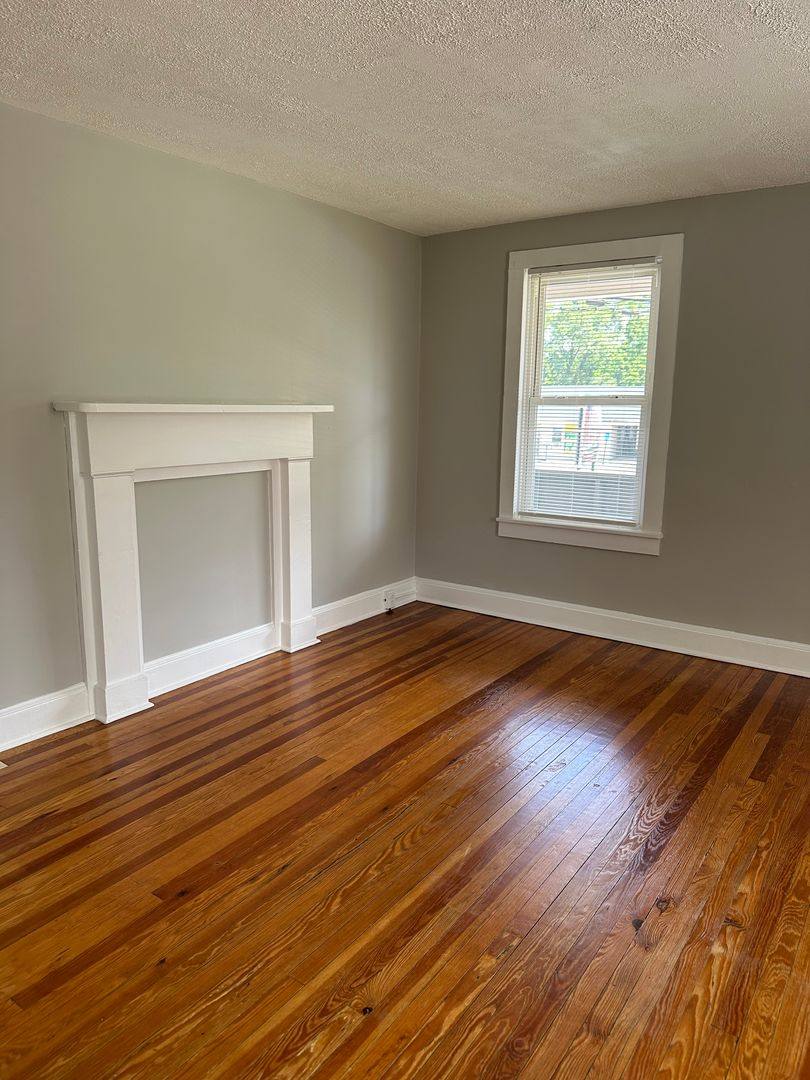House for rent at 215 Millwood Ave, Winchester, VA 22601
