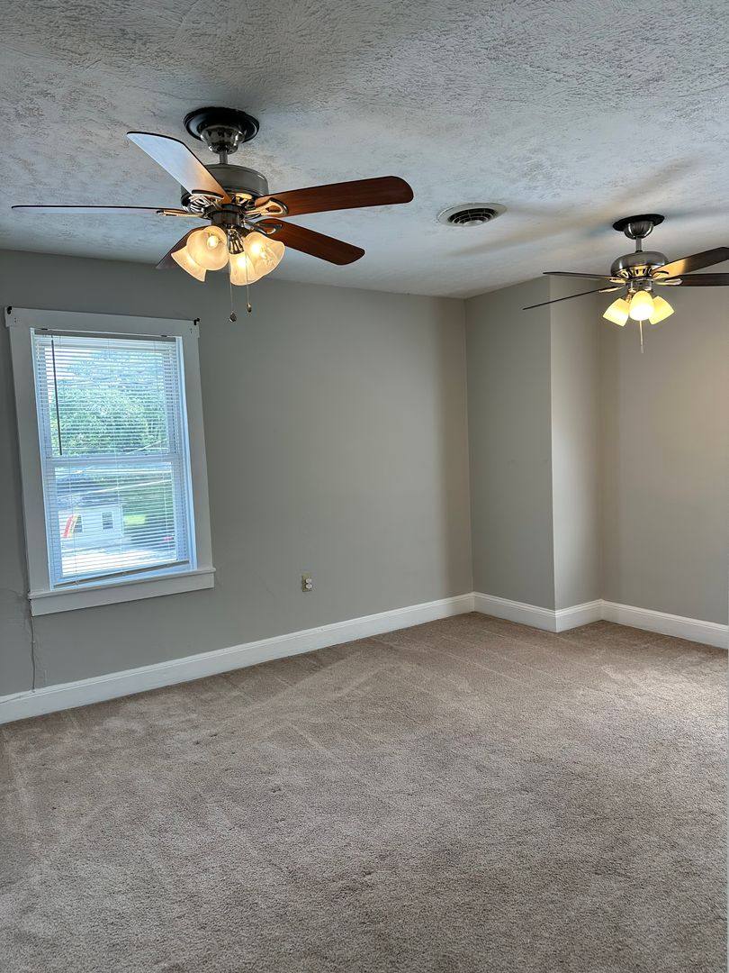 House for rent at 215 Millwood Ave, Winchester, VA 22601