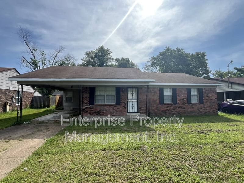 House for rent at 5312 Plover Dr, Memphis, TN 38127