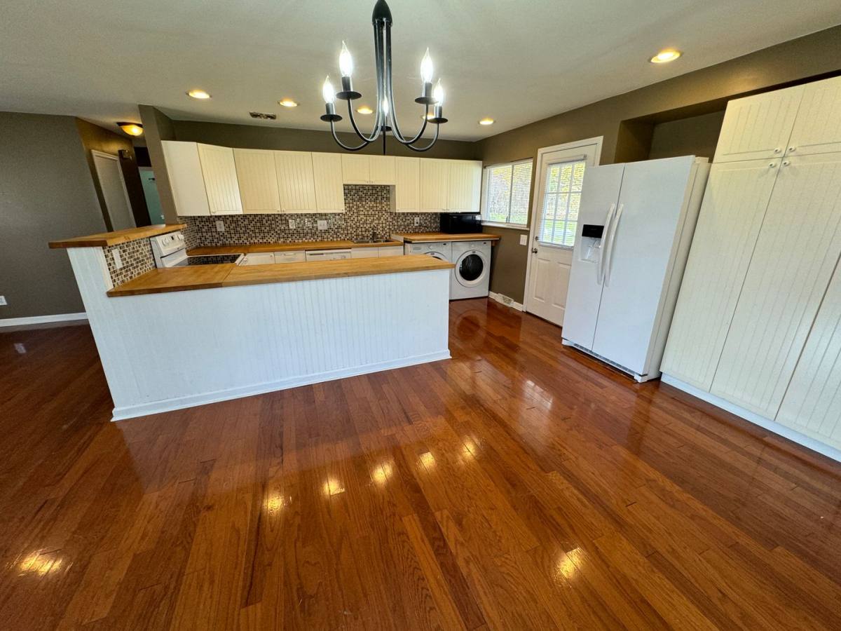 House for rent at 3040 Rightmire Blvd, Columbus, OH 43221