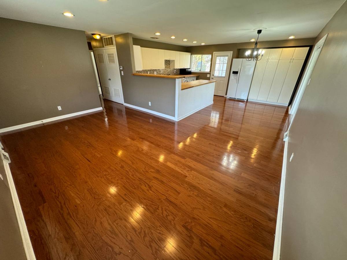 House for rent at 3040 Rightmire Blvd, Columbus, OH 43221