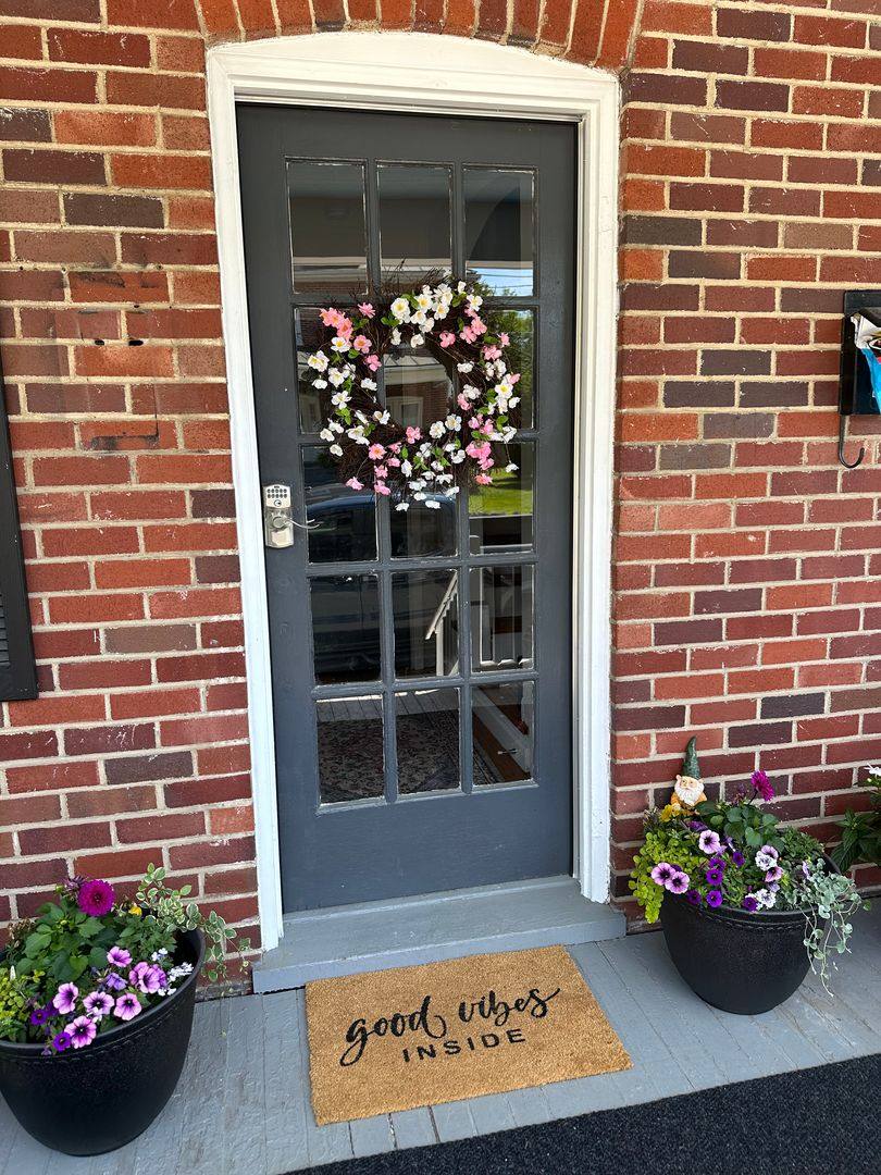Apartment for rent at 16 - 18 1 2 Morningside Dr, Winchester, VA 22601