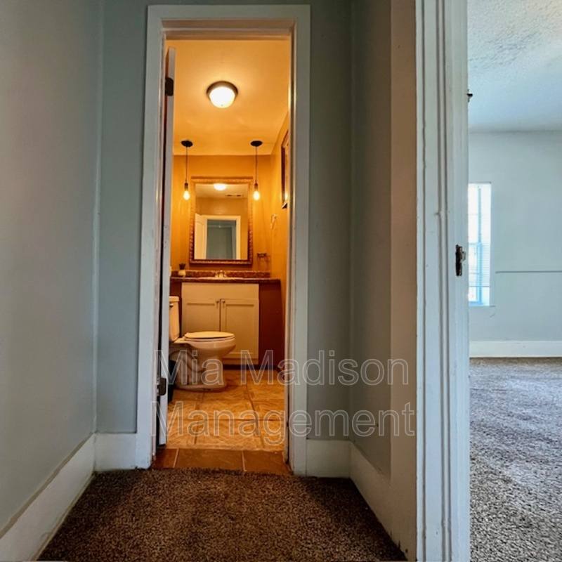 Apartment for rent at 211 W 59th St #A, Savannah, GA 31405