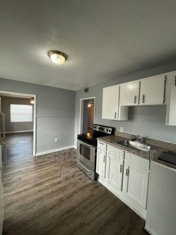 Apartment for rent at 1227 Fargo St S #1, Saint Petersburg, FL 33712