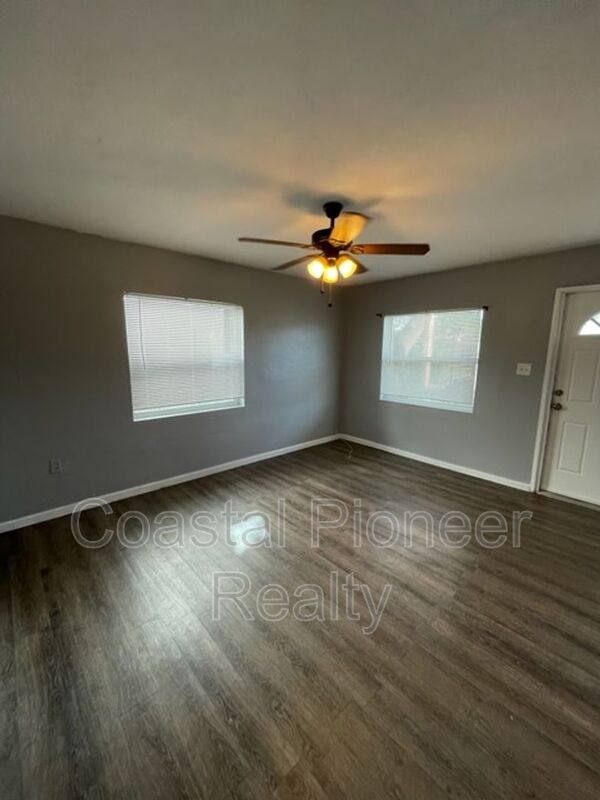 Apartment for rent at 1227 Fargo St S #1, Saint Petersburg, FL 33712