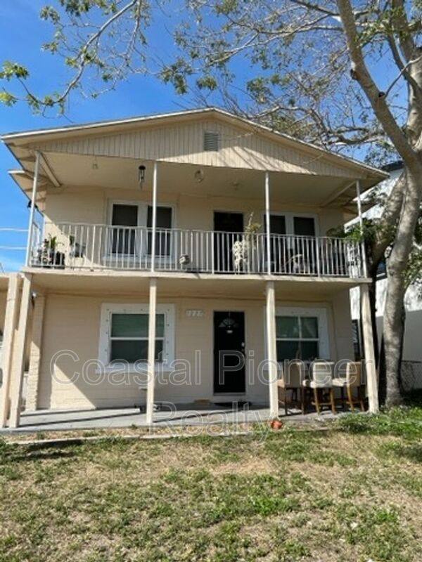 Apartment for rent at 1227 Fargo St S #1, Saint Petersburg, FL 33712
