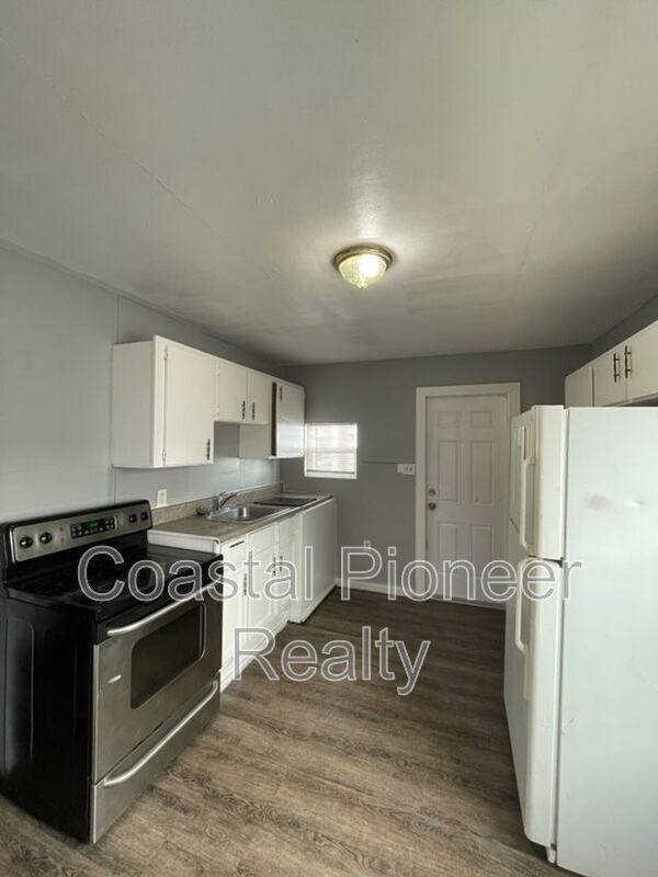 Apartment for rent at 1227 Fargo St S #1, Saint Petersburg, FL 33712