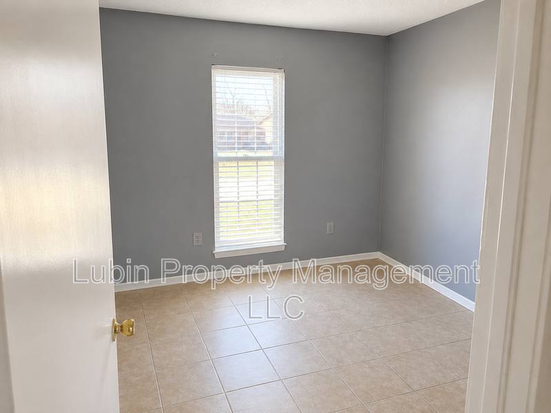 House for rent at 590 Blackhawk Rd, Memphis, TN 38109