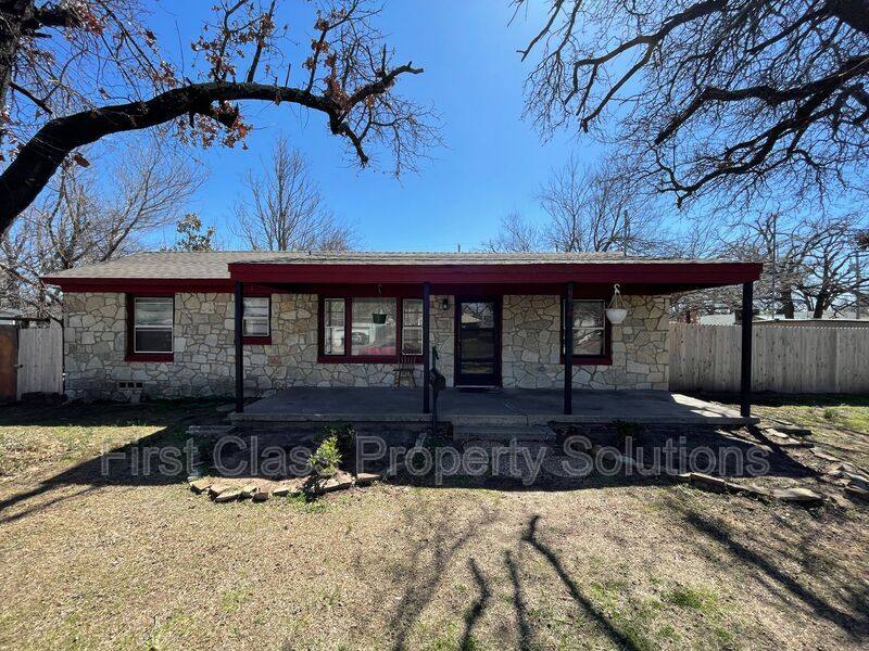 House for rent at 6618 NW 31st St, Bethany, OK 73008