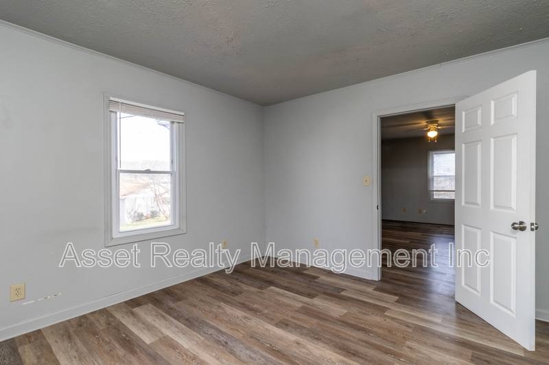 House for rent at 218 W Columbia Ave, Knoxville, TN 37917