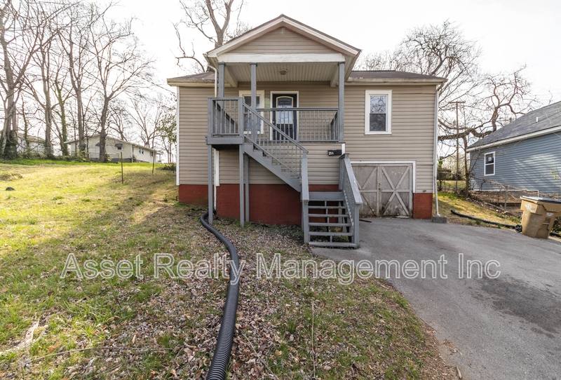 House for rent at 218 W Columbia Ave, Knoxville, TN 37917