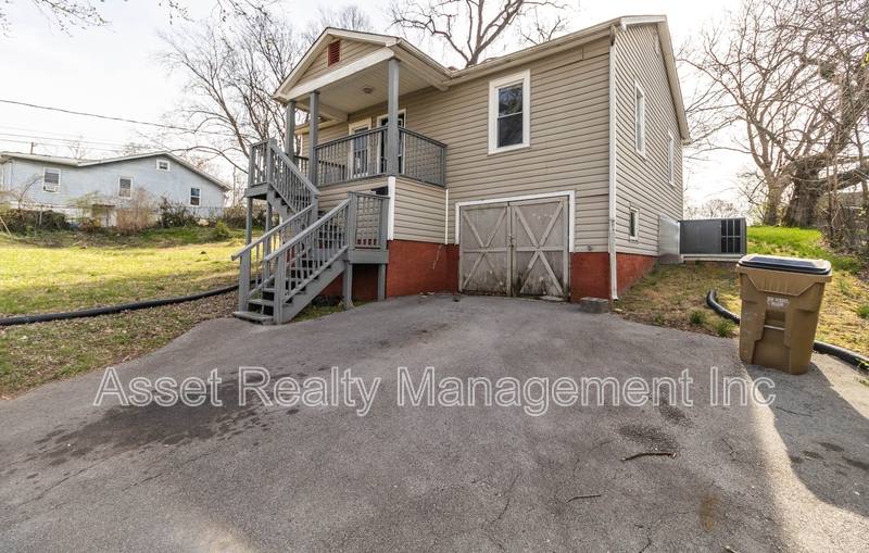 House for rent at 218 W Columbia Ave, Knoxville, TN 37917