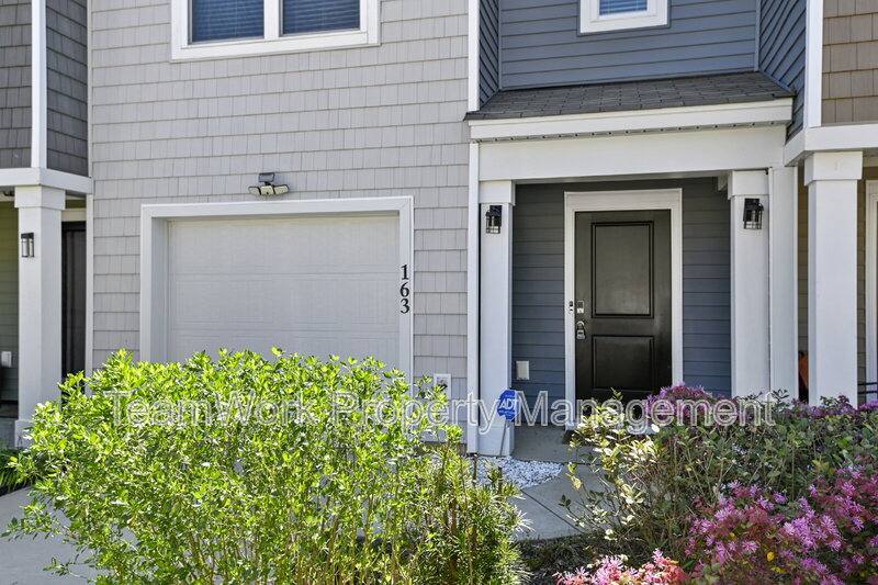Townhouse for rent at 163 Rosefield Court, Summerville, SC 29485