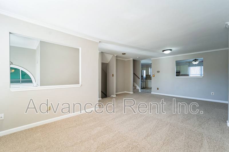 Townhouse for rent at 23 Glasshouse Garth, Nottingham, MD 21236